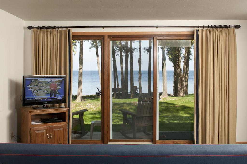 The Shallows Resort Egg Harbor Exterior photo
